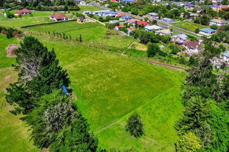 Photo of property in 1 High Road, Hawera, 4610