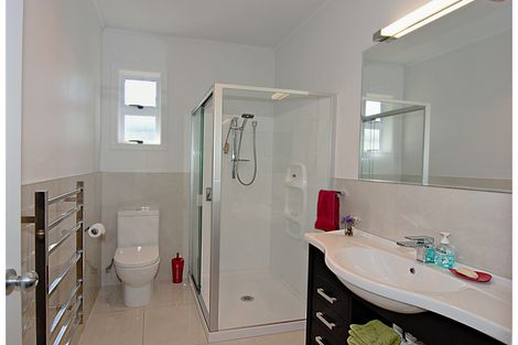 Photo of property in 70 Capes Road, Pollok, Waiuku, 2684