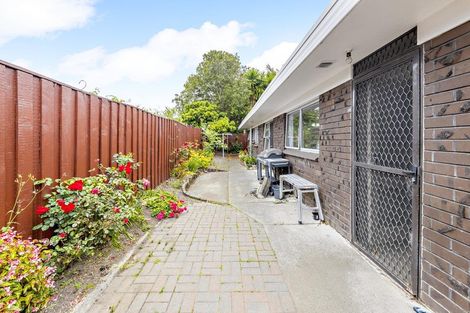 Photo of property in 2/8 Parera Place, Papatoetoe, Auckland, 2025