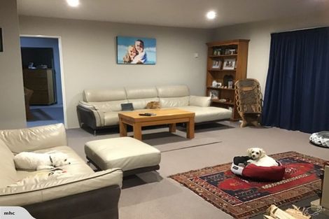 Photo of property in 10 Waianiwa Place, Tokoroa, 3420