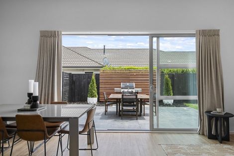 Photo of property in 19 Prebblewood Drive, Prebbleton, 7604