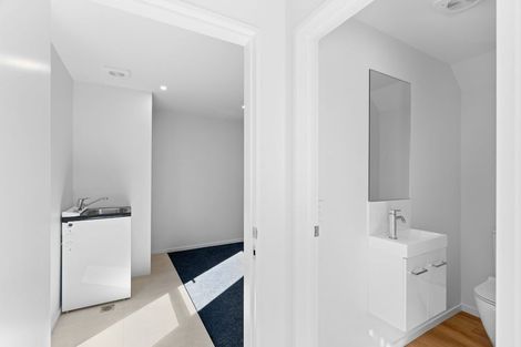 Photo of property in 2/130 Holly Road, St Albans, Christchurch, 8014