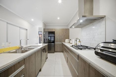 Photo of property in 117 Hobsonville Point Road, Hobsonville, Auckland, 0616