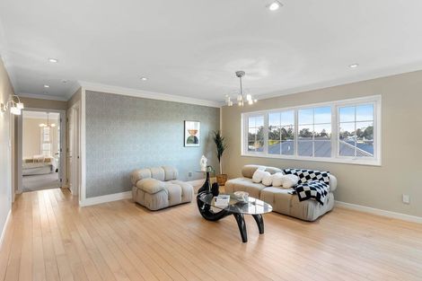 Photo of property in 260 Schnapper Rock Road, Schnapper Rock, Auckland, 0632