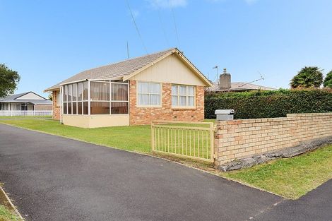 Photo of property in 8a Carisbrooke Street, Katikati, 3129