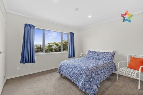Photo of property in 10 Swain Grove, Riverstone Terraces, Upper Hutt, 5018