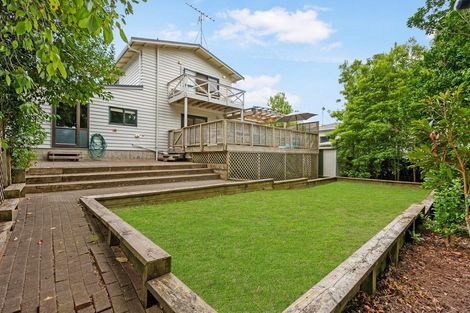 Photo of property in 14 Nile Road, Milford, Auckland, 0620