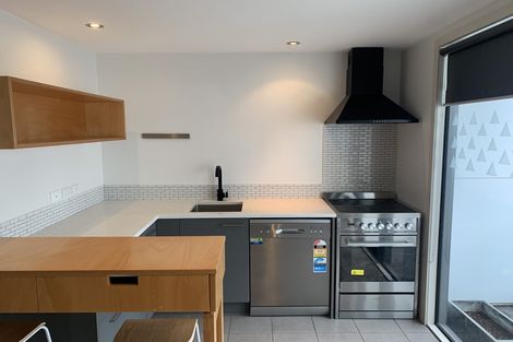 Photo of property in 3/464 Adelaide Road, Berhampore, Wellington, 6023