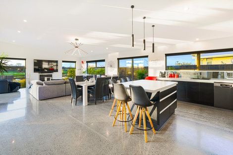 Photo of property in 65 The Esplanade, Pegasus, 7612