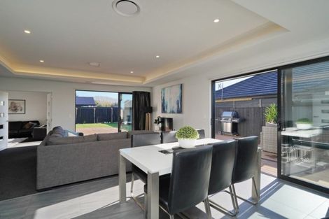 Photo of property in 14 Ellesmere Street, Marshland, Christchurch, 8083