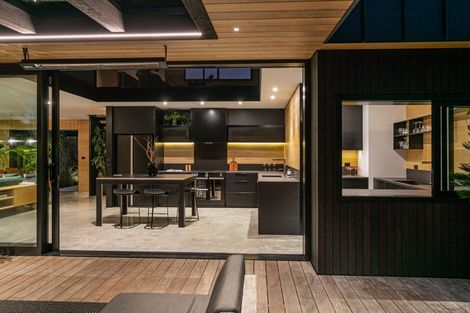 Photo of property in 60 Churchouse Road, Greenhithe, Auckland, 0632