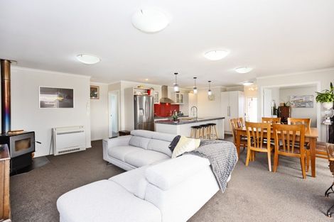 Photo of property in 21 Sunrise Drive, Seaward Bush, Invercargill, 9812