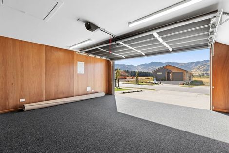 Photo of property in 32 Gillespie Street, Lake Hawea, 9382