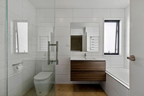 Photo of property in 10 Tihema Lane, Westgate, Auckland, 0614