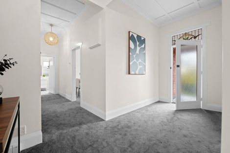 Photo of property in 8 Pembroke Lane, Hamilton Lake, Hamilton, 3204