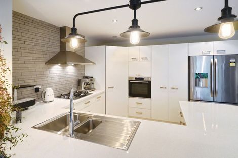 Photo of property in 4 Riverview Road, Rangiora, 7400