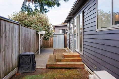 Photo of property in 56 Exeter Crescent, Takaro, Palmerston North, 4412