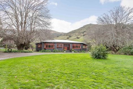 Photo of property in 3883 Christchurch Akaroa Road, Little River, 7591