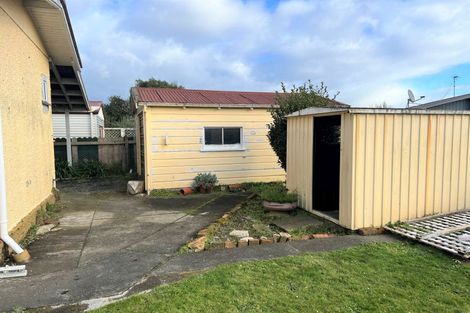 Photo of property in 27 Thyra Street, Dannevirke, 4930