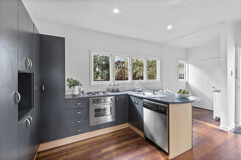 Photo of property in 2/33 Havelock Avenue, Forrest Hill, Auckland, 0620