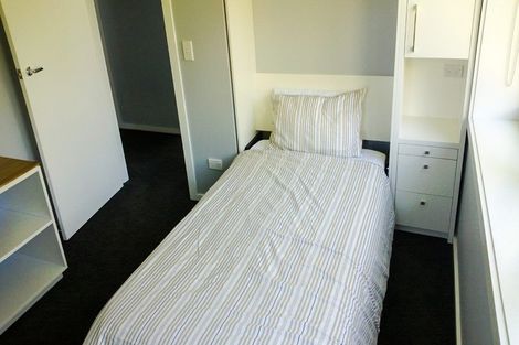 Photo of property in 69 Moana Road, Kelburn, Wellington, 6012