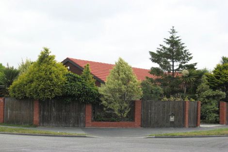 Photo of property in 11 Cutts Road, Russley, Christchurch, 8042