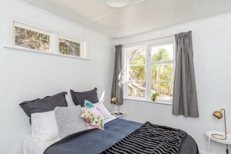 Photo of property in 33 Kopara Grove, Stokes Valley, Lower Hutt, 5019