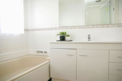 Photo of property in 51 Barnhill Crescent, Pahurehure, Papakura, 2113