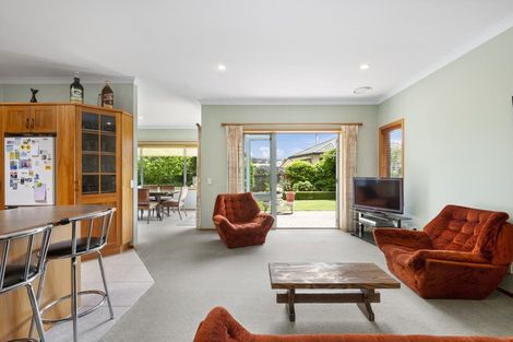 Photo of property in 28 The Grove, Nukuhau, Taupo, 3330