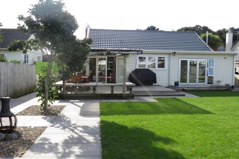 Photo of property in 6 Kaimata Street, Brooklands, New Plymouth, 4310