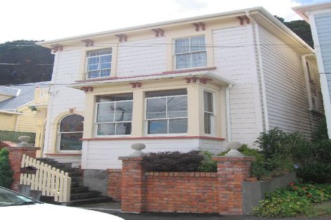 Photo of property in 29 Scarborough Terrace, Mount Victoria, Wellington, 6011