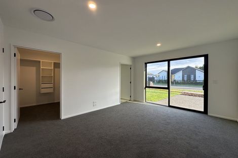 Photo of property in 1 Ferbane Way, Halswell, Christchurch, 8025