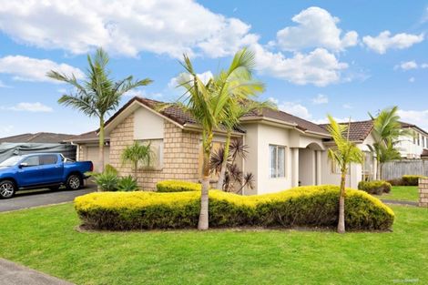 Photo of property in 19 Walter Haddrell Crescent, Flat Bush, Auckland, 2016