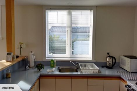 Photo of property in 5b Church Street, Devonport, Auckland, 0624