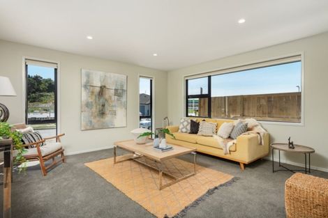 Photo of property in 94 Awataha Crescent, Pyes Pa, Tauranga, 3110