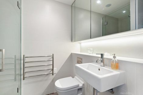 Photo of property in Clyde Quay Wharf, 2a/7 Clyde Quay Wharf, Te Aro, Wellington, 6011