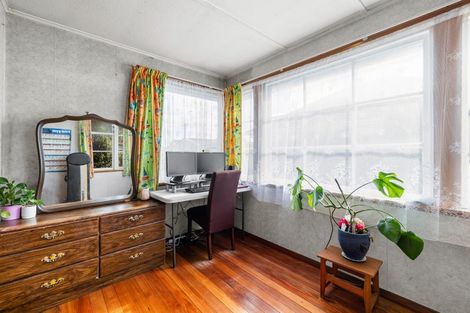 Photo of property in 180 Langdons Road, Northcote, Christchurch, 8052