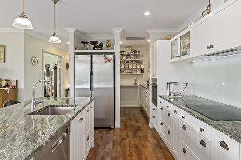 Photo of property in 10 Gladys Place, Levin, 5510