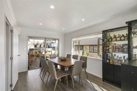 Photo of property in 40 Spoonbill Place, Unsworth Heights, Auckland, 0632