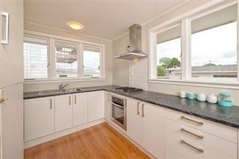 Photo of property in 117 Beaumonts Way, Manurewa, Auckland, 2102