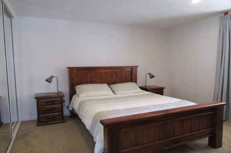 Photo of property in 2 Hawkhurst Road, Lyttelton, 8082