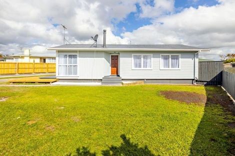 Photo of property in 24 President Avenue, Papakura, 2110