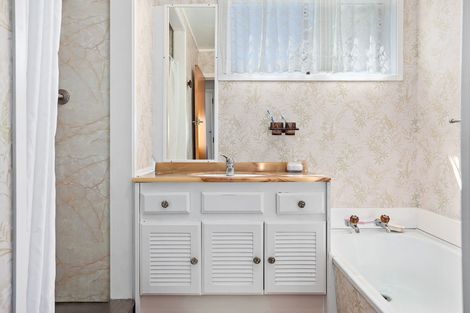 Photo of property in 15 Rimu Street, Edgecumbe, 3120