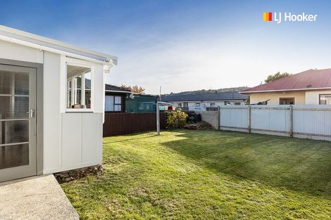 Photo of property in 48 Bathgate Street, South Dunedin, Dunedin, 9012