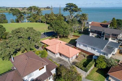 Photo of property in 37 Roys Road, Weymouth, Auckland, 2103