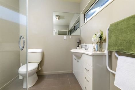 Photo of property in 74a Buscomb Avenue, Henderson, Auckland, 0610