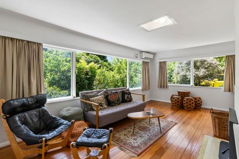 Photo of property in 123 Pinehaven Road, Pinehaven, Upper Hutt, 5019