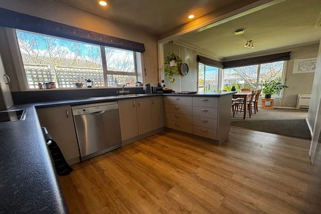 Photo of property in 20 Torquay Place, Bryndwr, Christchurch, 8053