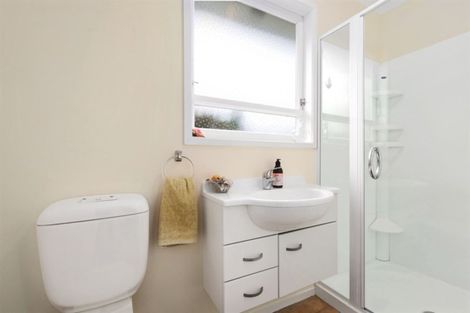 Photo of property in 7 Oak Avenue, Paremata, Porirua, 5024