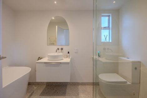 Photo of property in 17 Hillview Place, Wanaka, 9305